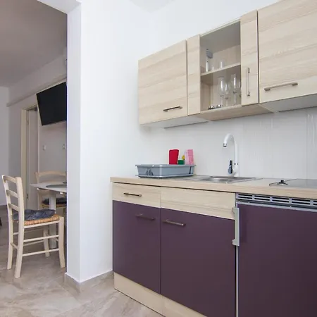 Flowers Apartment Krk Town